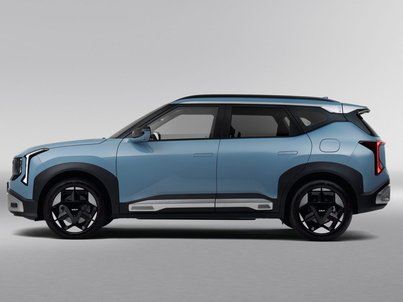 kia-all-new-seltos-base-line-pale-grey-static-highres-006