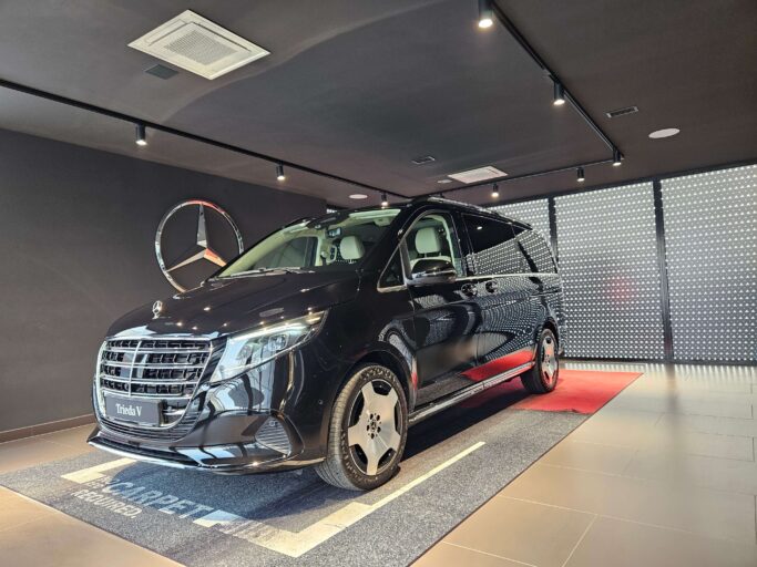 Trieda V 300d 4M EXCL Long