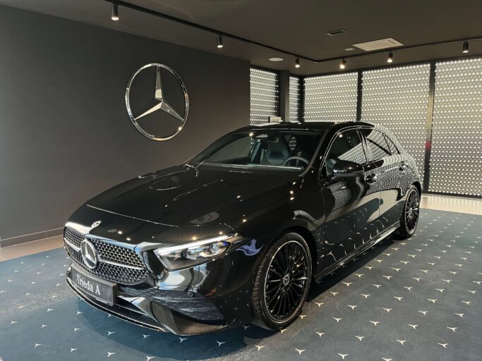 A 220 4MATIC hatchback